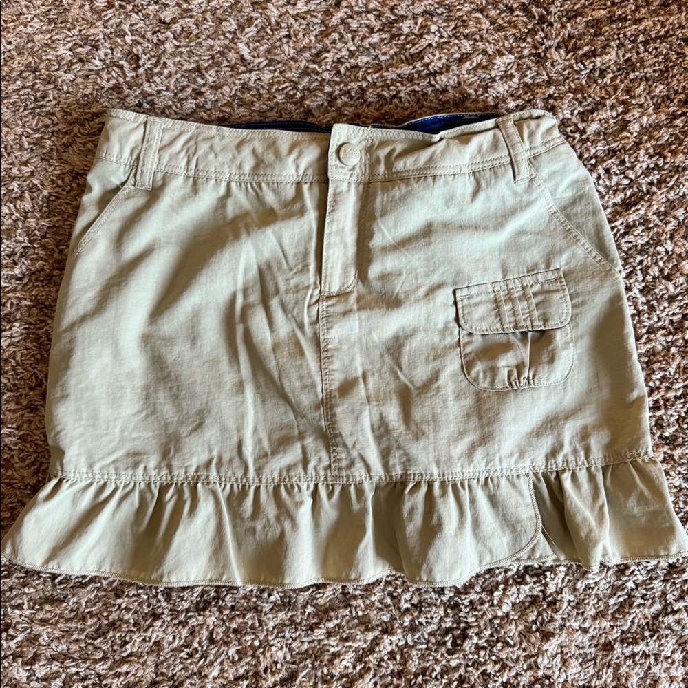 Khaki REI skirt, adjustable waist, size 10-12